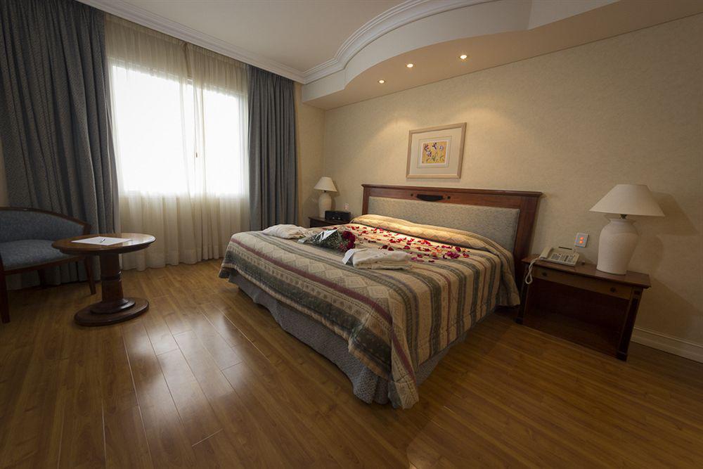 Lucania Palazzo Hotel Comodoro Rivadavia Exterior foto